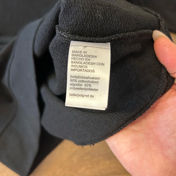 Calvin Klein Crewneck - Picture 3 of 5